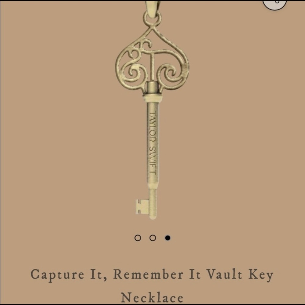 taylor swift fearless key necklace gold jewelry TV - Picture 3 of 13